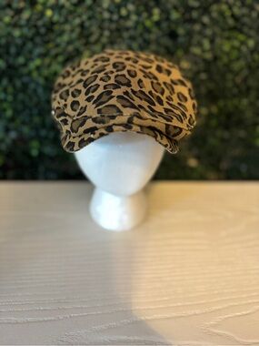 Leopard Print Newsboy Cap - Tan and Black